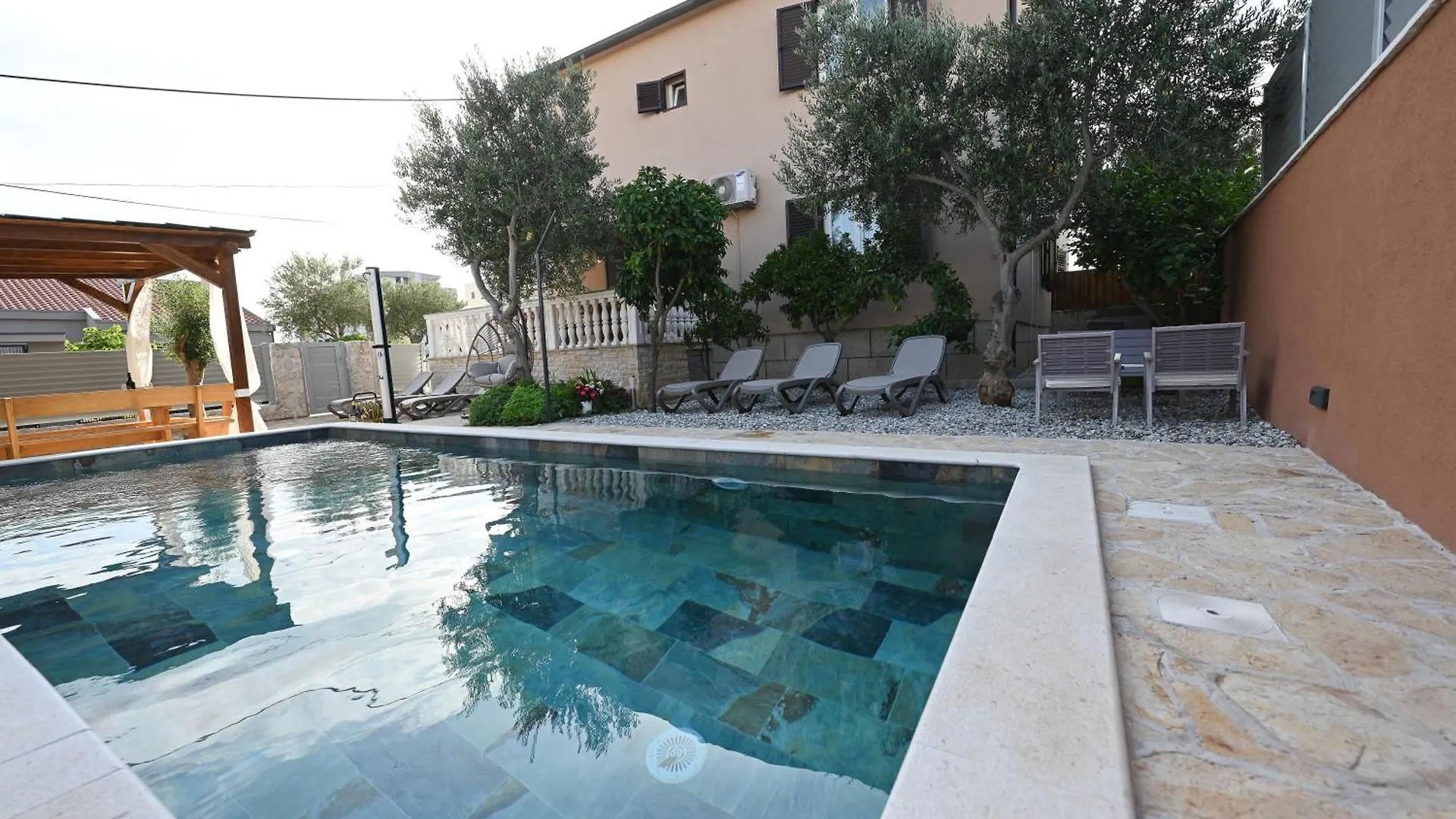 Brane Apartments With Swimming Pool Zadar