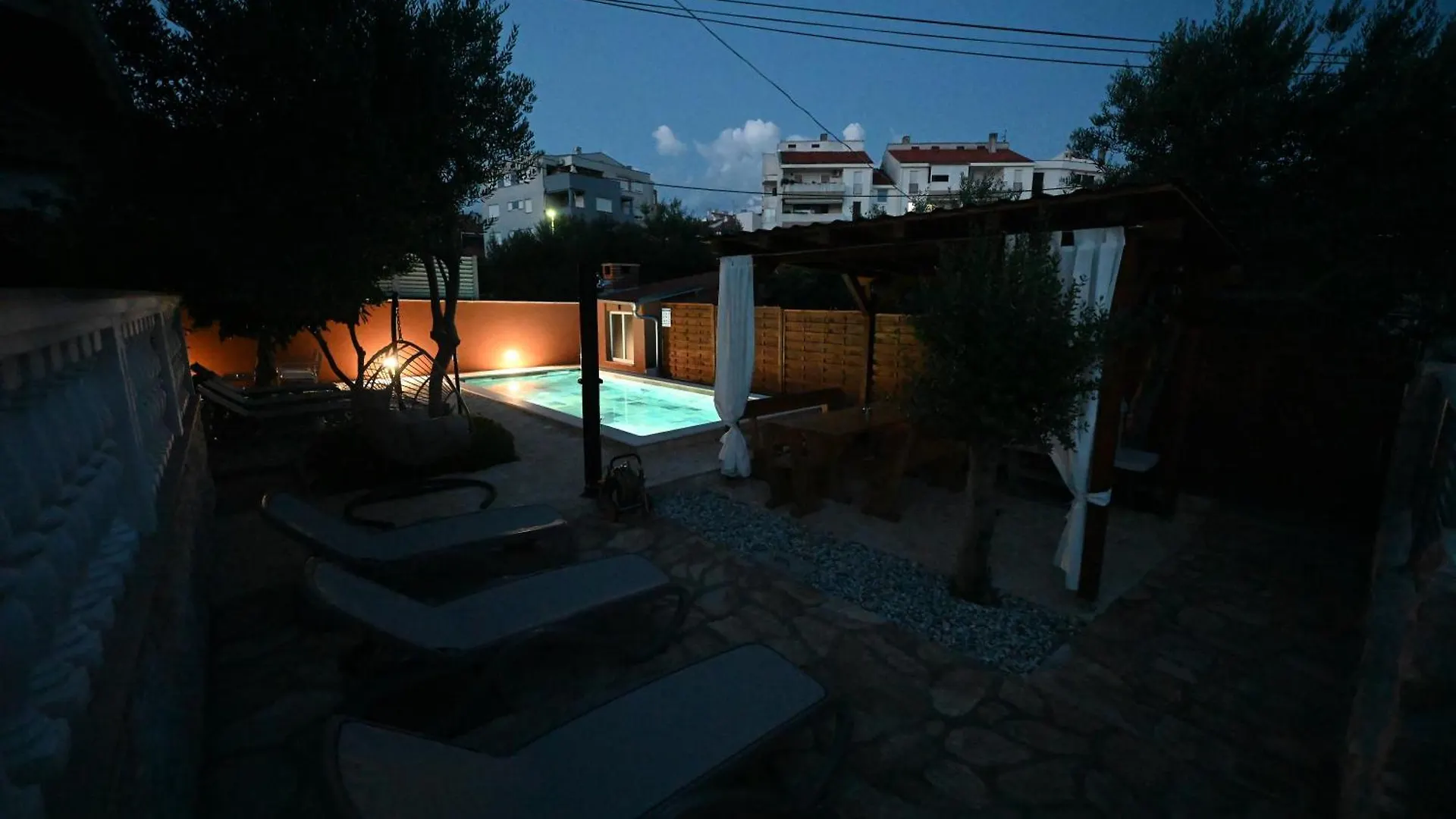 Brane Apartments With Swimming Pool Zadar Croatia