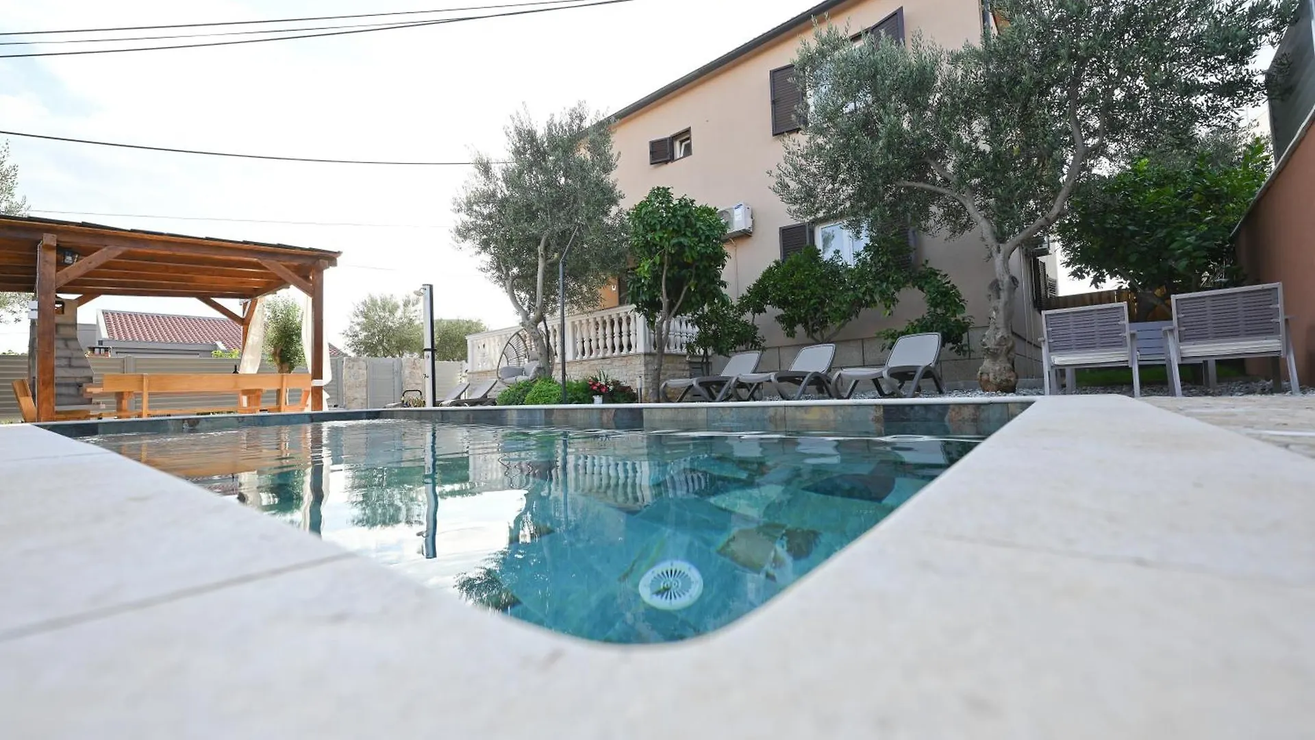 Brane Apartments With Swimming Pool Zadar