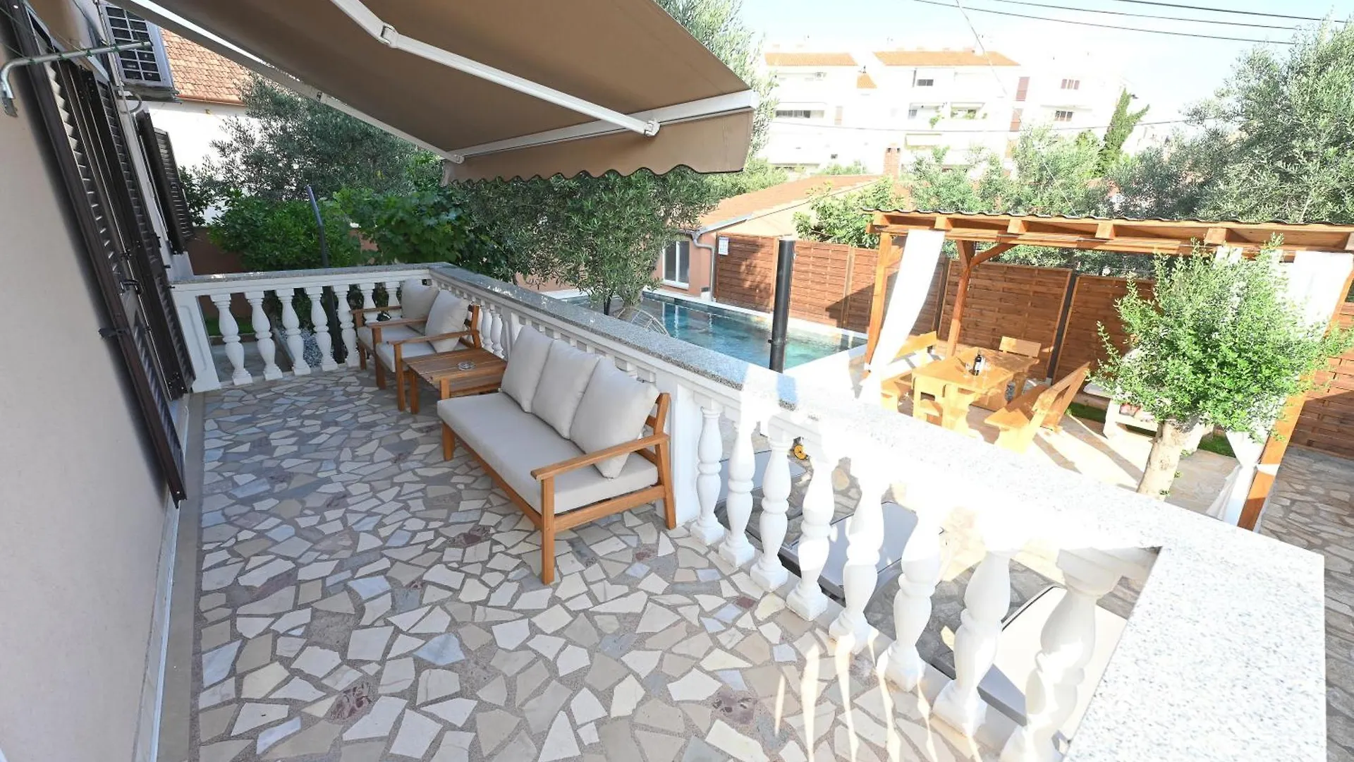 Brane Apartments With Swimming Pool Zadar Croatia