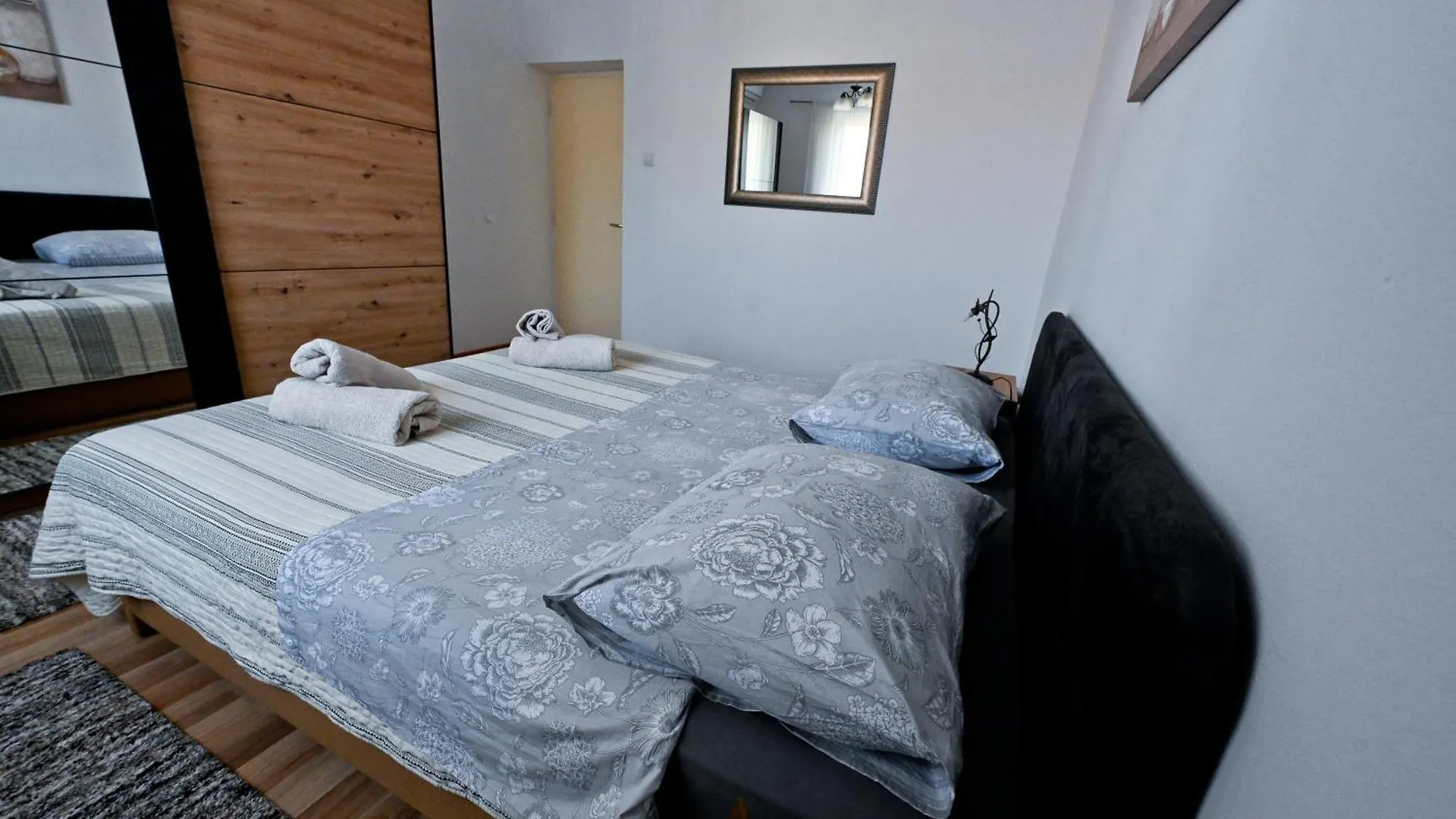 Brane Apartments With Swimming Pool Zadar Croatia