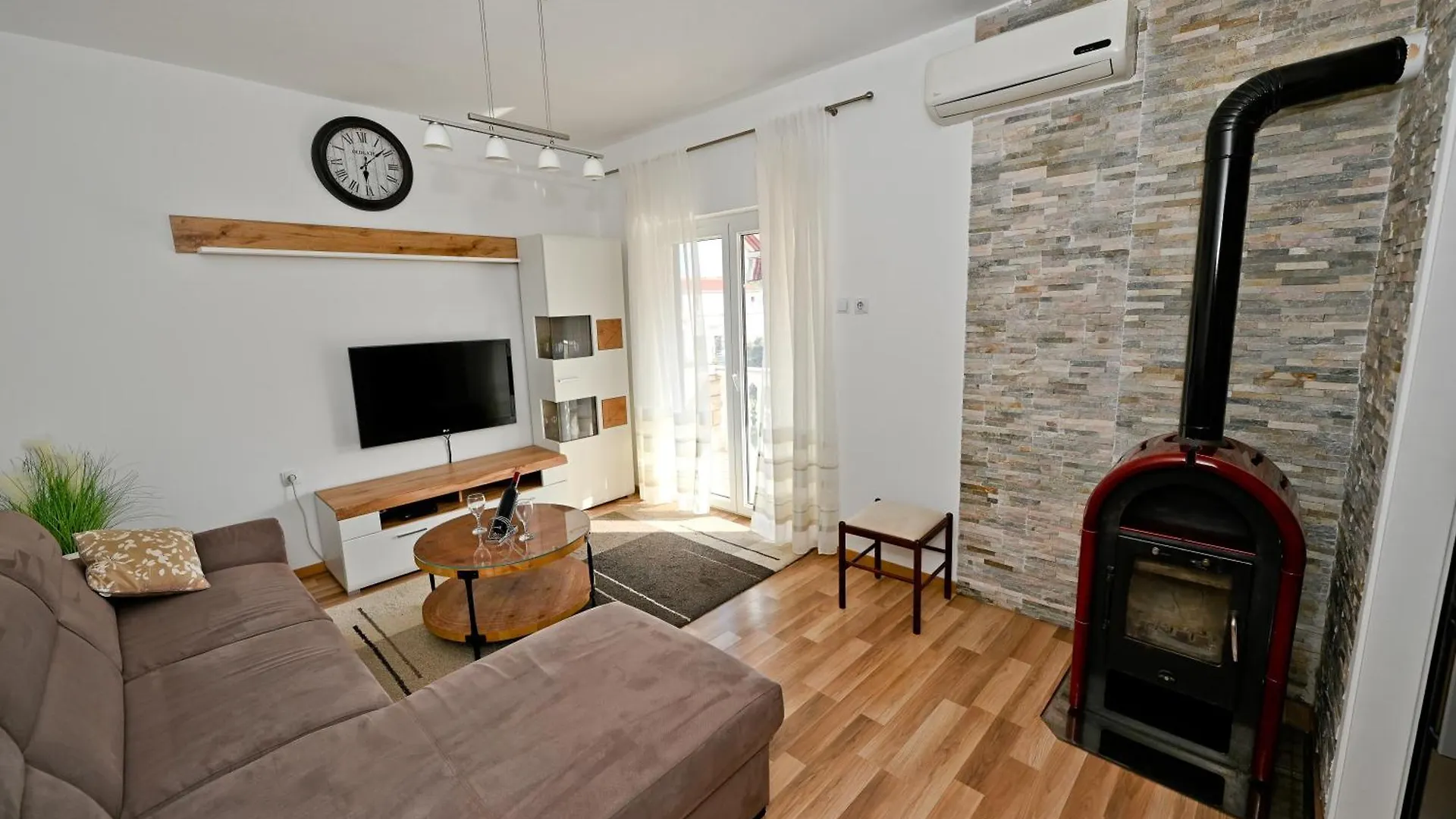 Brane Apartments With Swimming Pool Zadar 0*,  Croatia