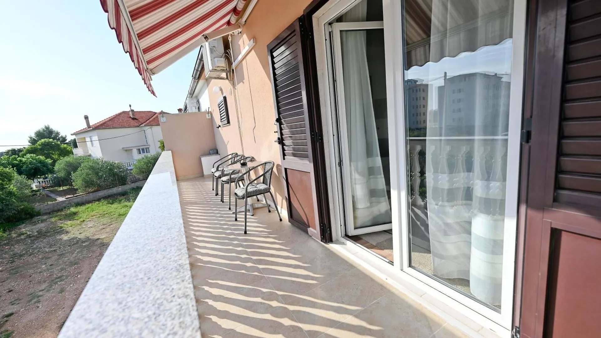 Brane Apartments With Swimming Pool Zadar Croatia