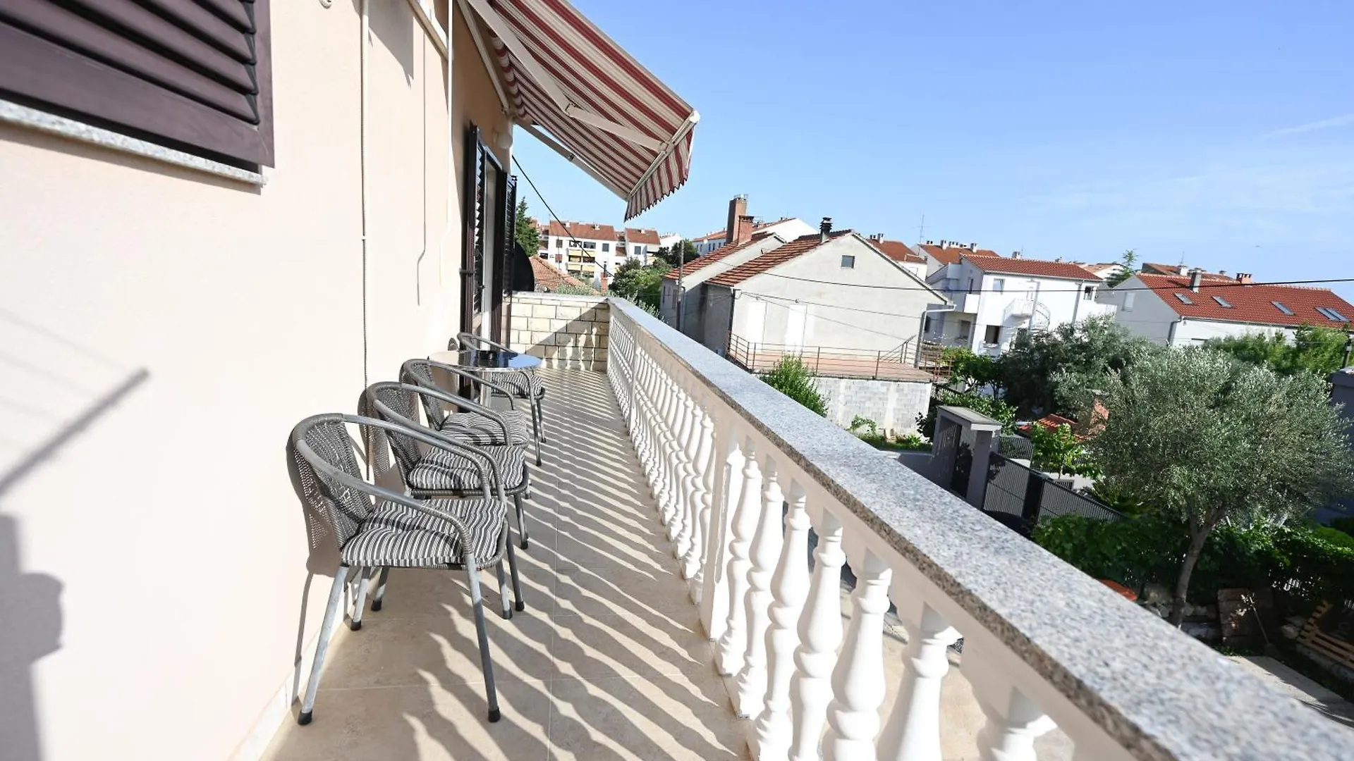 Brane Apartments With Swimming Pool Zadar Croatia