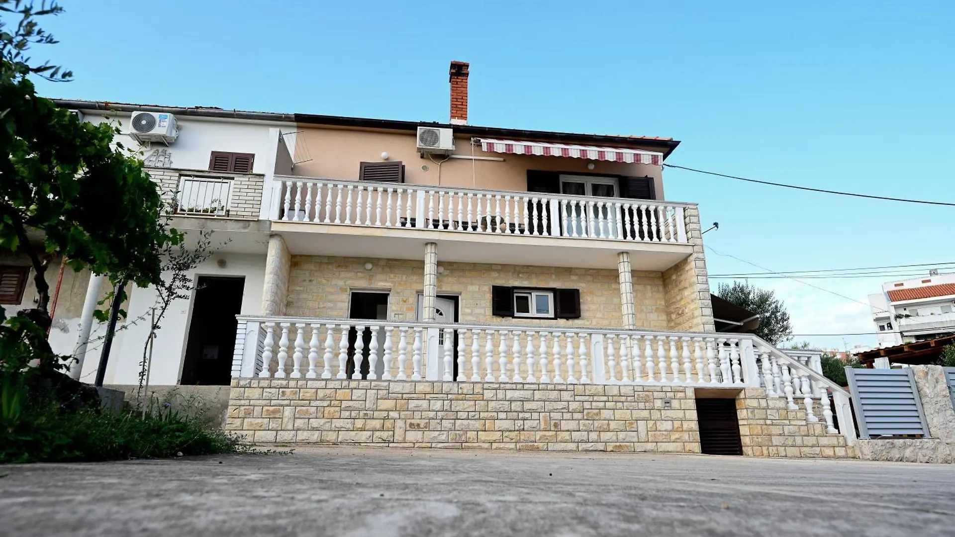 Brane Apartments With Swimming Pool Zadar